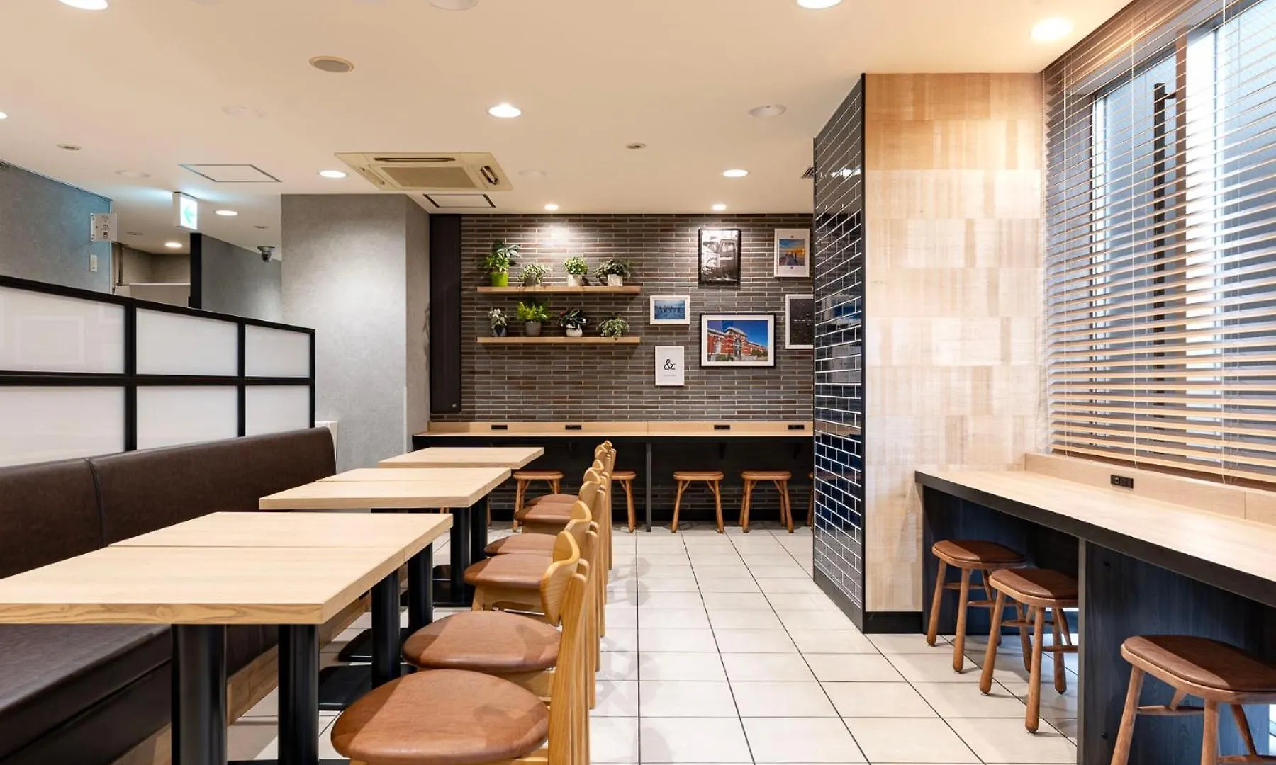 ***  Super Hotel Jr Shin-Osaka Higashiguchi Japan