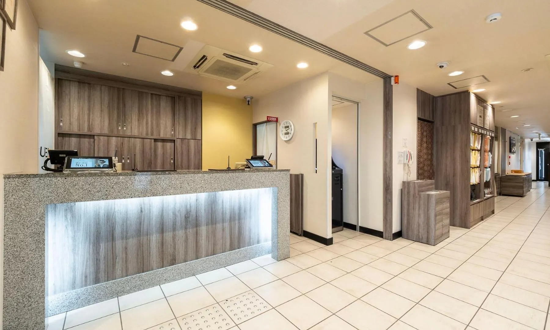 Super Hotel Jr Shin-Osaka Higashiguchi